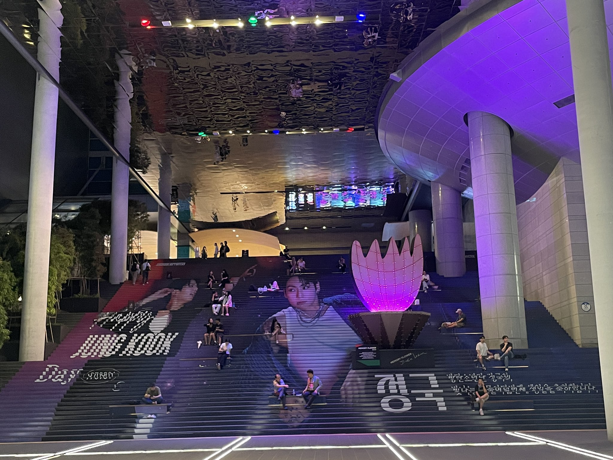 [잡담] 방탄 계단 프로모션 보니까 | 인스티즈