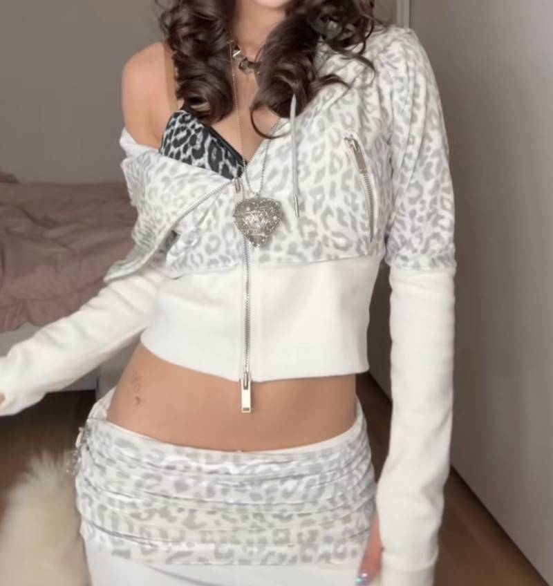 [잡담] 옷 찾아줄사람 ㅜㅜㅜㅜㅠㅠㅠ | 인스티즈