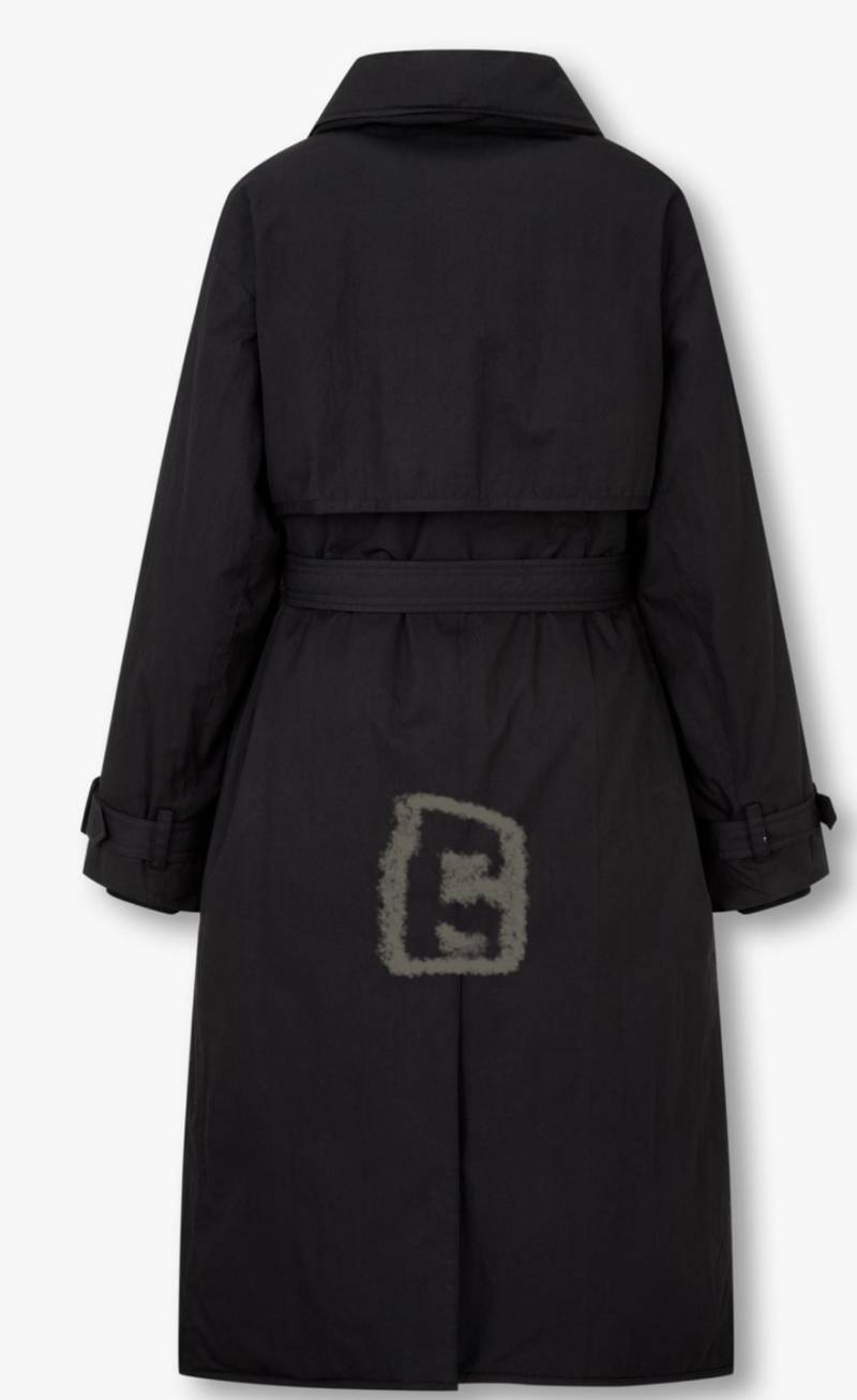 [잡담] 혹시 이런 패딩 어디껀지 아는 익인 있을까? | 인스티즈