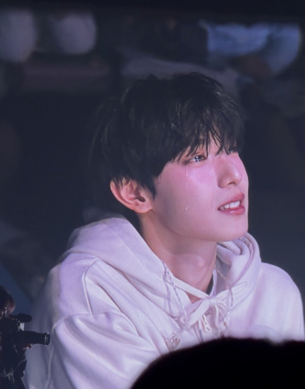 [잡담] 우는게 이렇게 예쁠일이냐고 | 인스티즈