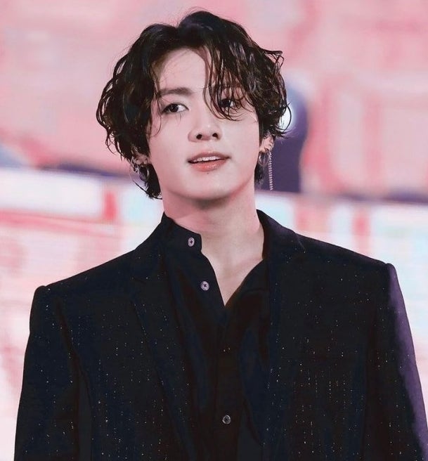 [정보/소식] 경찰, BTS 정국 집앞 난동 30대 외국인 입건 | 인스티즈