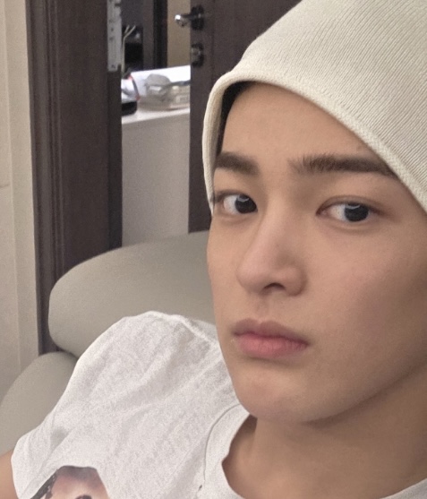 [잡담] 코르티스 건호 쌩얼 진ㅉ짜 잘생겻다.. | 인스티즈