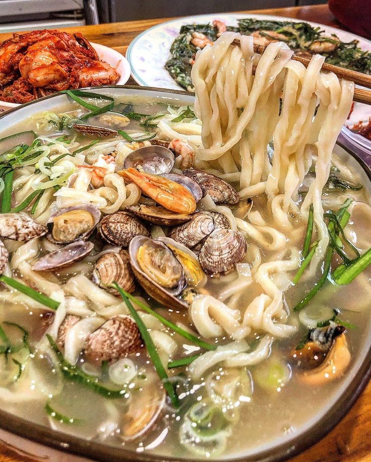 [잡담] 추운 겨울 최애가 밥 사준다한다 칼국수 vs 부대찌개 | 인스티즈