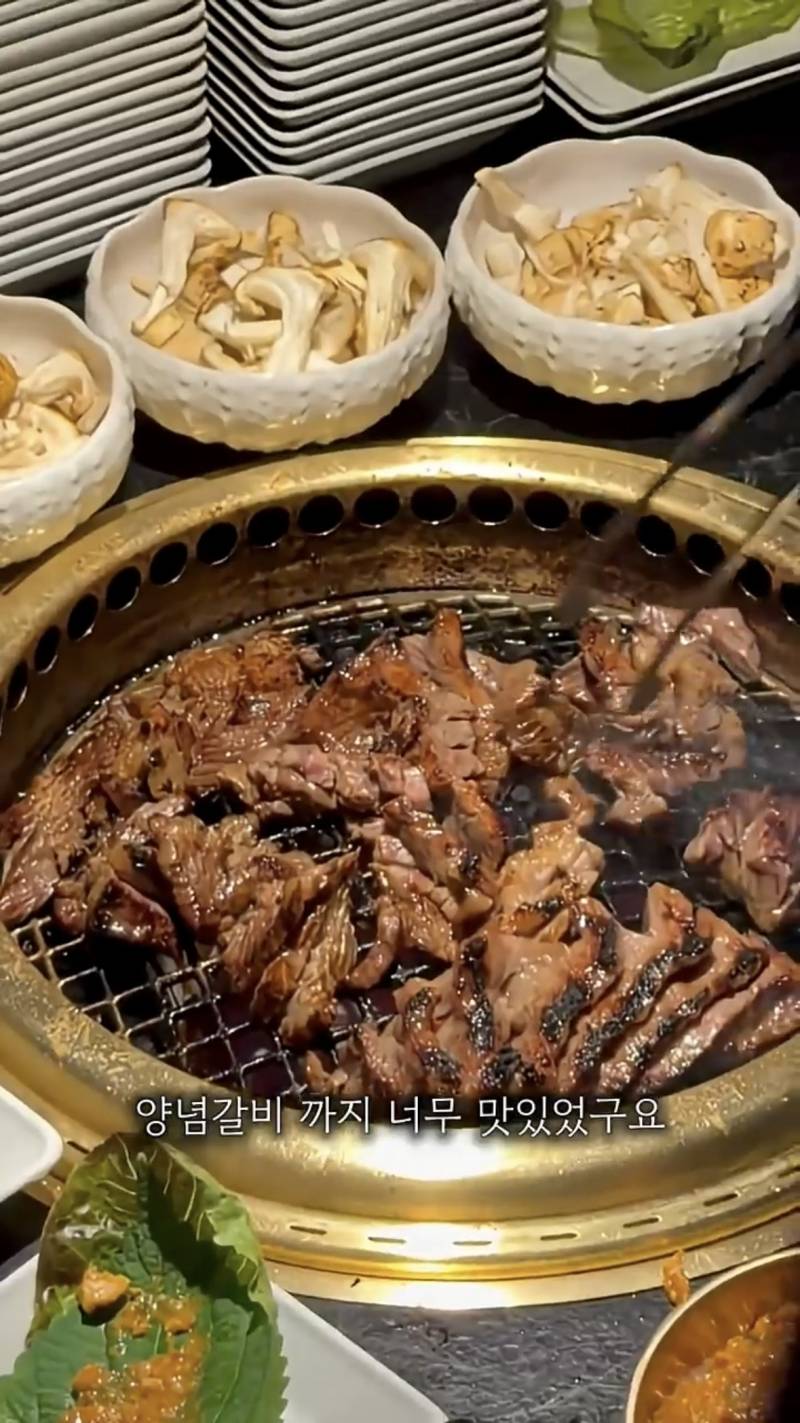 현재 𝙅𝙊𝙉𝙉𝘼 안믿긴다는 K-고깃집 유행..JPG | 인스티즈