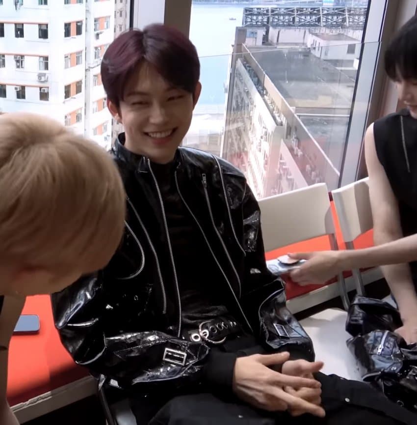 [잡담] 김건우 그냥 헤메 좀 별로다 싶으면 박박씻고 그대로 나오길 | 인스티즈