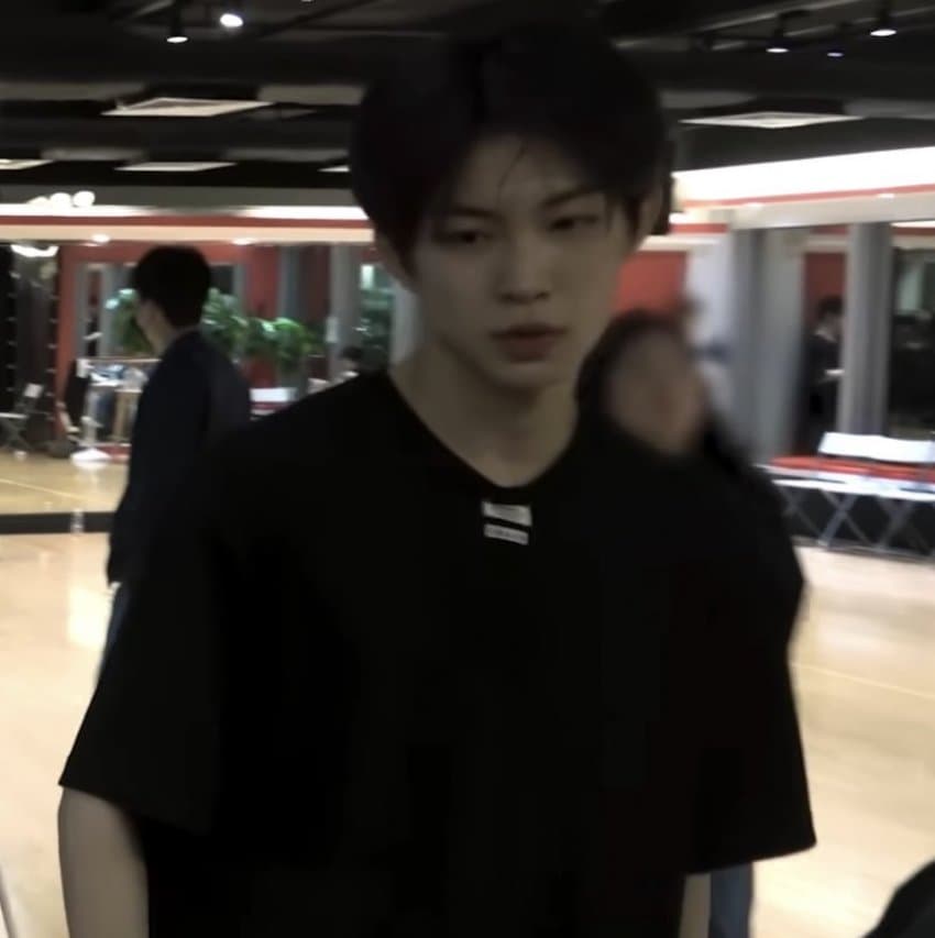 [잡담] 김건우 그냥 헤메 좀 별로다 싶으면 박박씻고 그대로 나오길 | 인스티즈