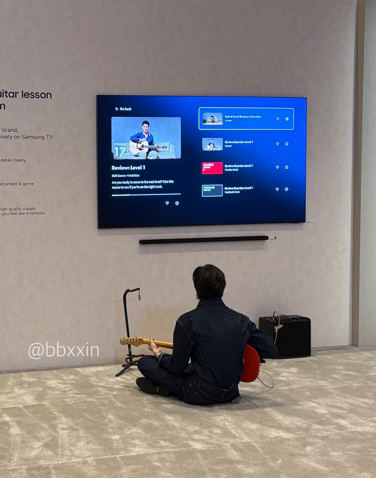 [잡담] 앤톤 삼성행사가서 또 기타로 놀고있는데ㅋㅋㅋ | 인스티즈