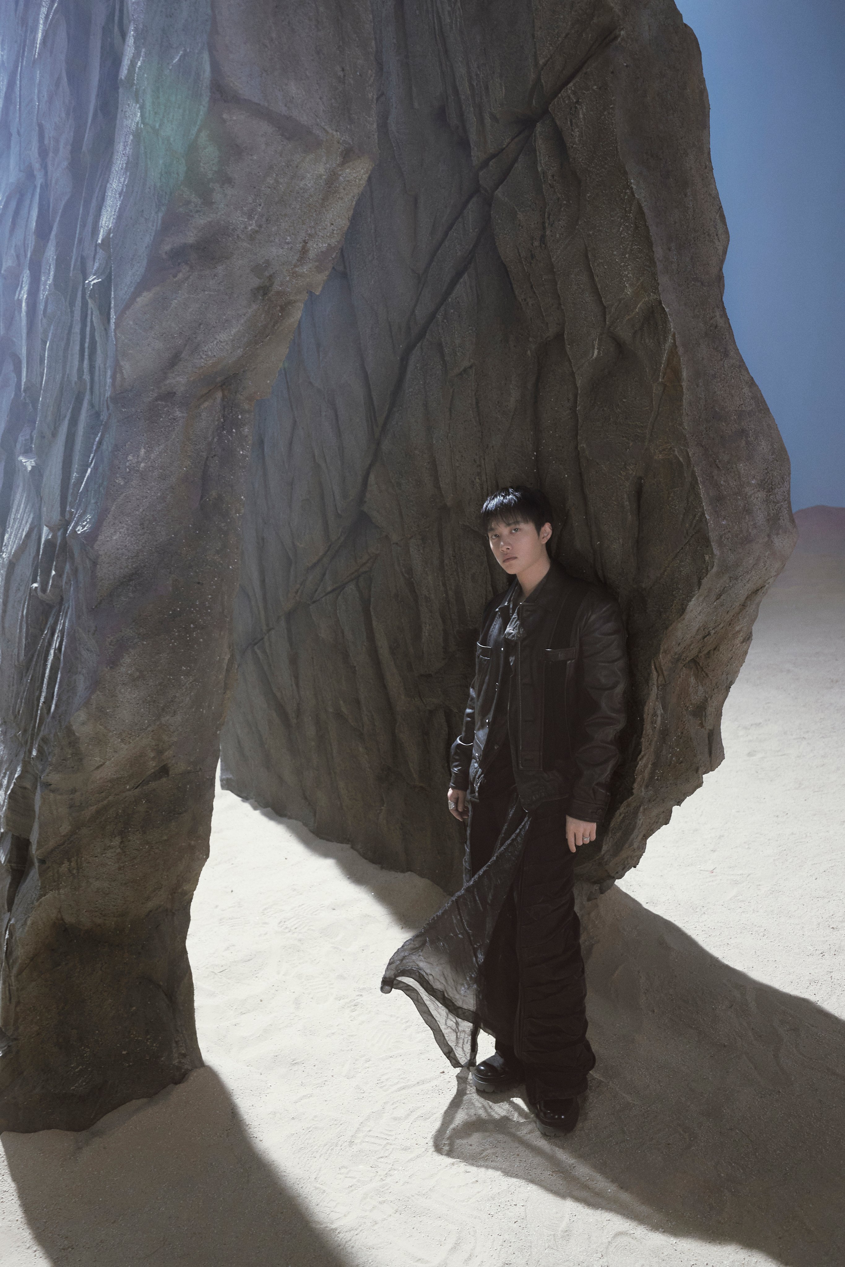 [잡담] 엑소 리버스 티저 도경수 얼굴이 세계관을 밀어붙임 | 인스티즈