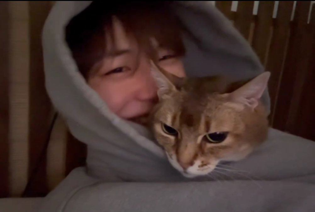 [잡담] 실시간 뜬 강다니엘 봤는데 진짜 안늙는다 | 인스티즈