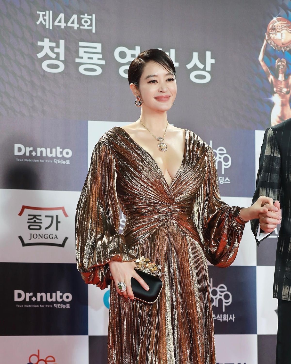 [잡담] 내가 뽑은 시상식 드레스 최고의 악마, 최종 고트, 레전드 둘 | 인스티즈