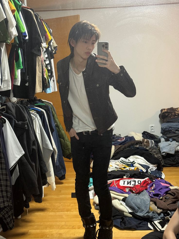 [잡담] ㅋㄹㅌㅅ ㅈㅎ ㅁㅌ이 즐겨입는 옷 스타일을 뭐라하지?? | 인스티즈