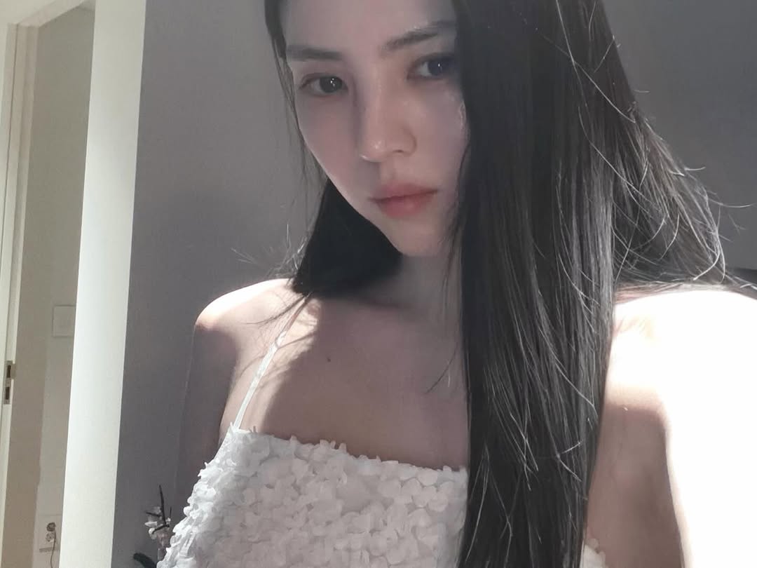 [잡담] 한소희 인스타 감성 왤케 좋지 | 인스티즈