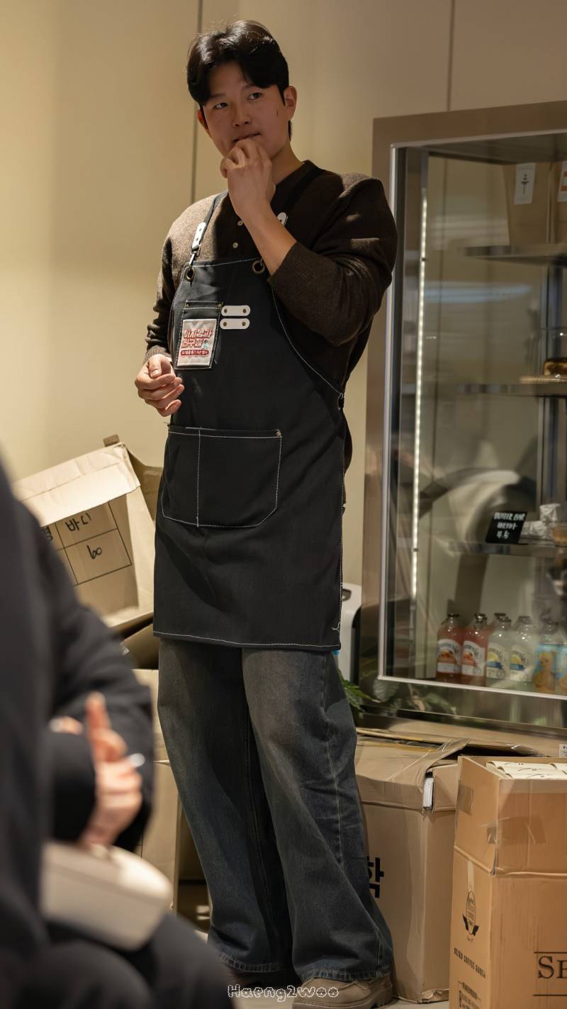 [잡담] 키 엄청큰 알바생 있다고 소문날 거 같은 | 인스티즈