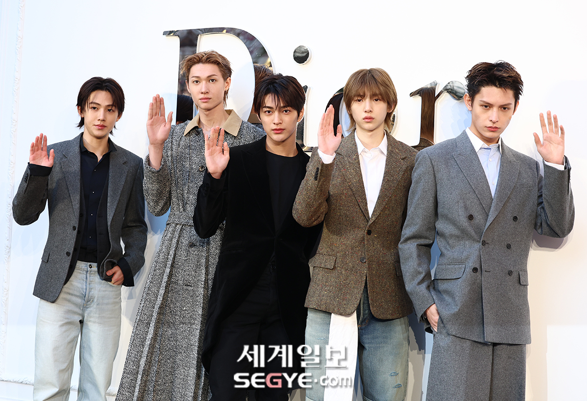 [잡담] 코르티스 디올행사 기사사진 | 인스티즈