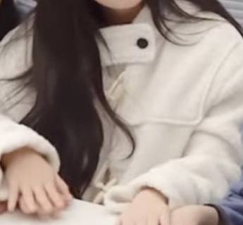 [잡담] 떡볶이 더플코트 정보 찾아줘!!! 너무 간절해 | 인스티즈