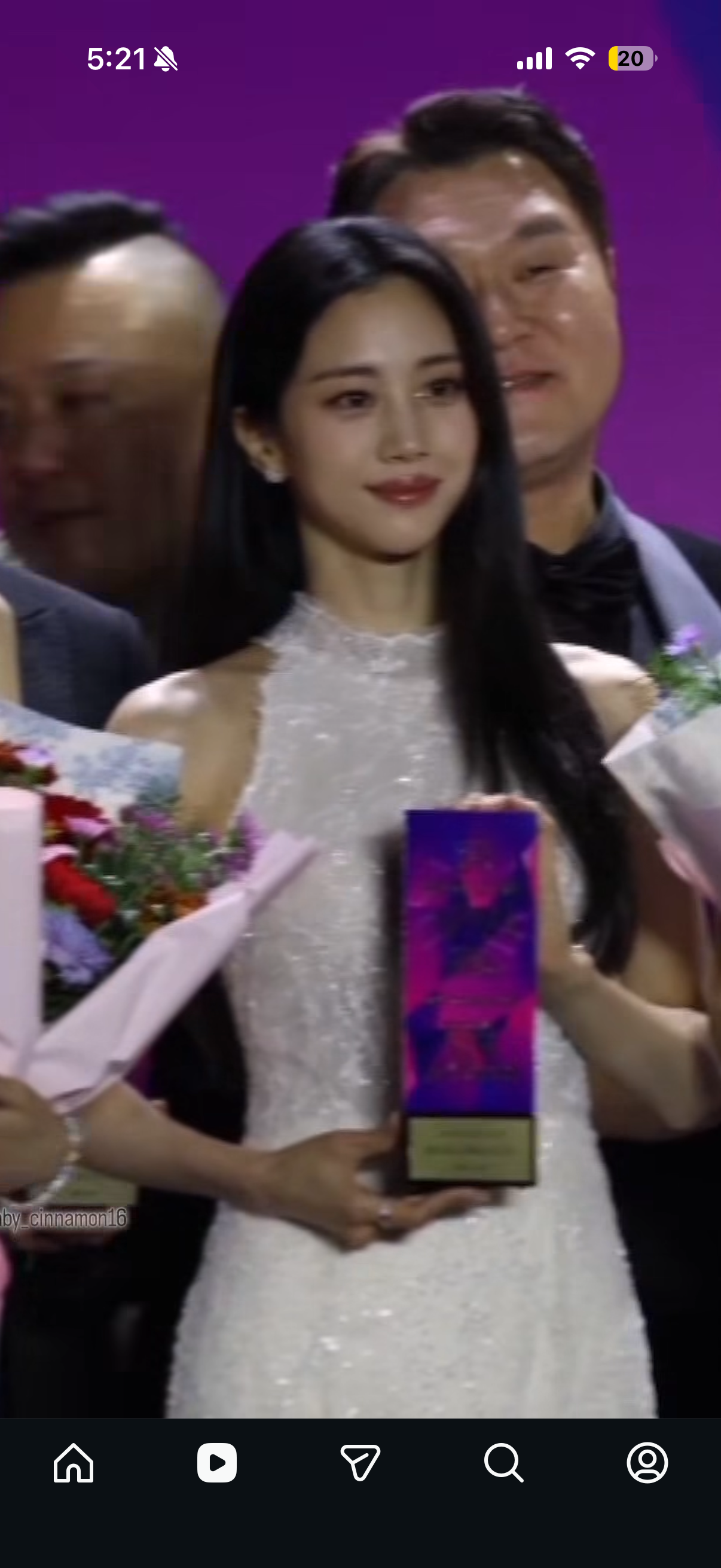 [잡담] 이 사람 이름 아는 사람?? | 인스티즈