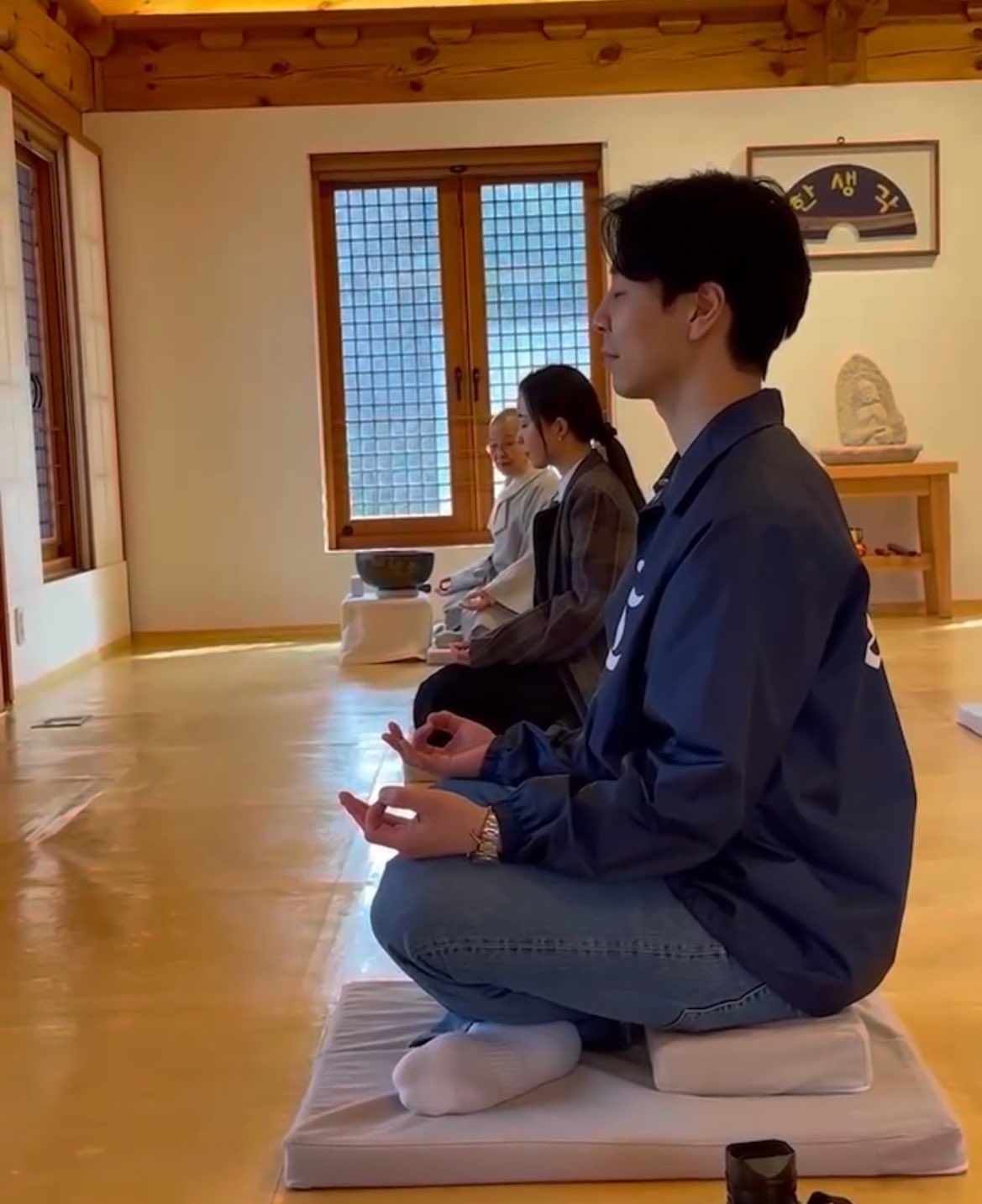 [잡담] 손종원 개신교인데 절에서 명상하는 사람 | 인스티즈