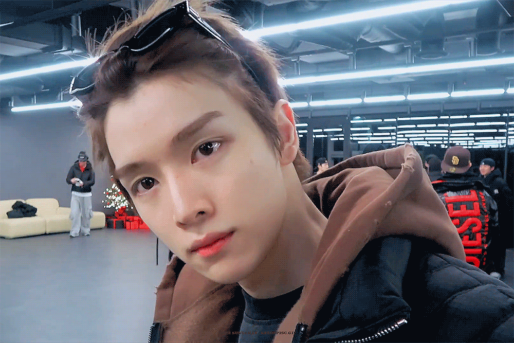 [잡담] 성찬이는 나를 위해 이마를 많이 까주시길 | 인스티즈