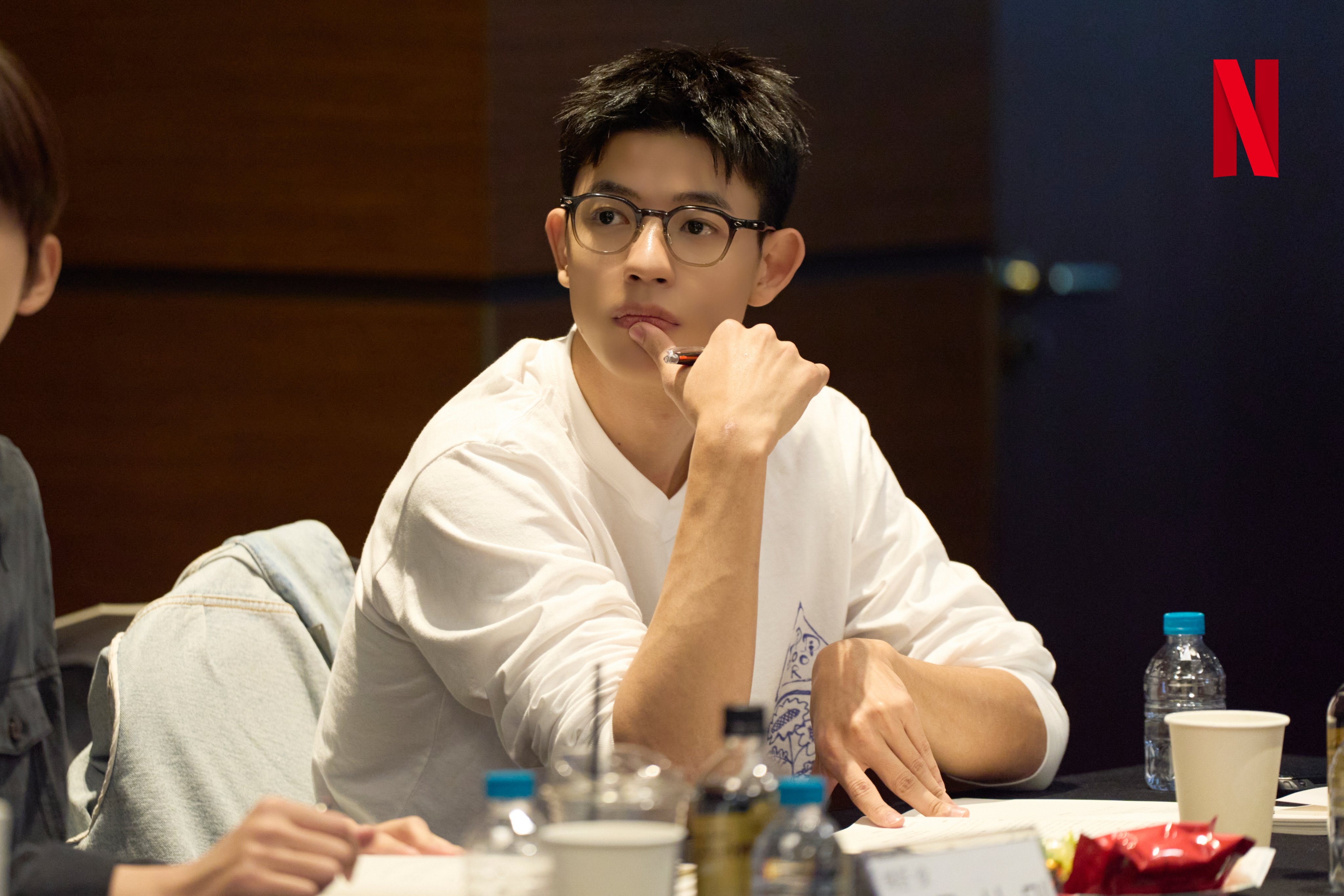 [정보/소식] <뷰티 인 더 비스트>(가제). 김민주, 로몬, 문상민 캐스팅 확정. 오직 넷플릭스에서 | 인스티즈