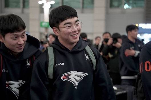 [잡담] 현빈이 스캠 전용 헤어디자인인가 | 인스티즈