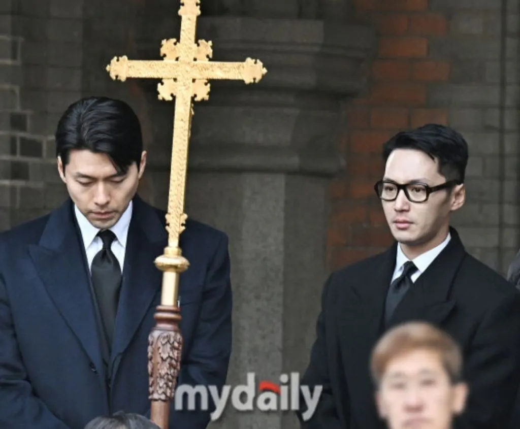 [정보/소식] 수많은 배우들이 참석한 국민배우 故안성기의 마지막... | 인스티즈