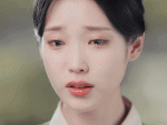 평소 눈물 없기로 유명한 아이유의 드라마 속 눈물 연기.gif | 인스티즈