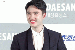 도경수 손예진한테 웃으면서 인사하는 짤 되게 설렘 | 인스티즈