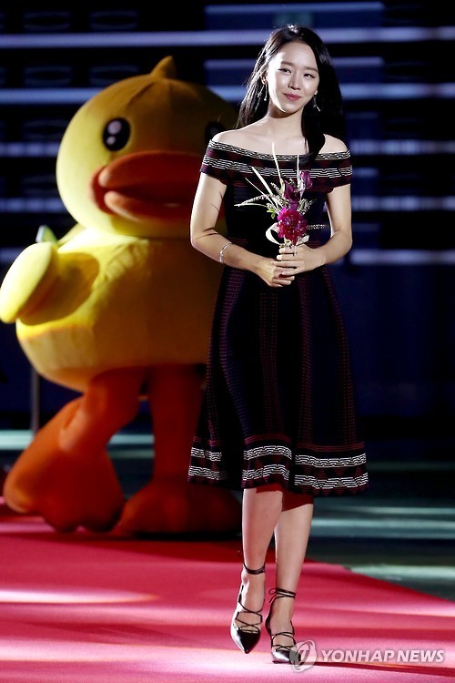 끼부리는 신혜선.gif | 인스티즈