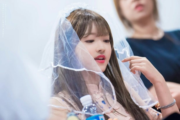 너무 말이 없어서 흥궈신이 분량 챙겨준 오마이걸 멤버 | 인스티즈