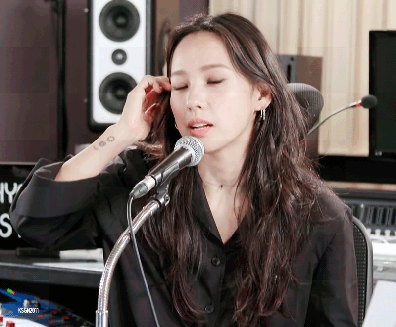 브이앱 댓글 읽는 이효리 (Feat. 욕) | 인스티즈