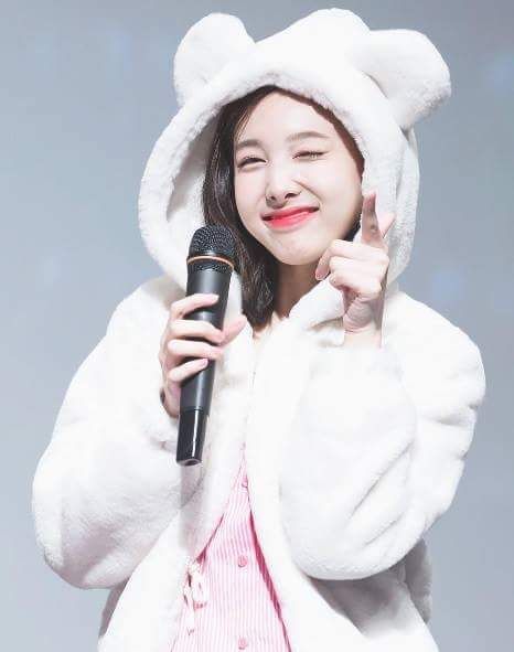 팀내 최연장자이자 서열 최하위인 두 걸그룹 멤버 | 인스티즈