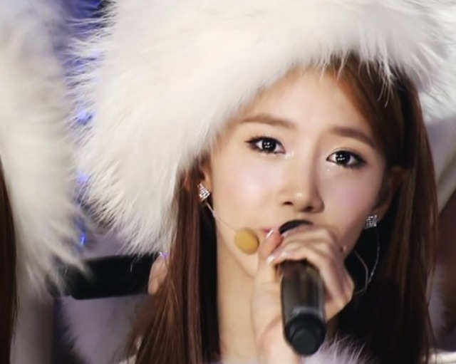 한번 써본 사람은 다른 거 못 쓸 정도로 예쁘다는 애굣살 펄의 최강자 | 인스티즈