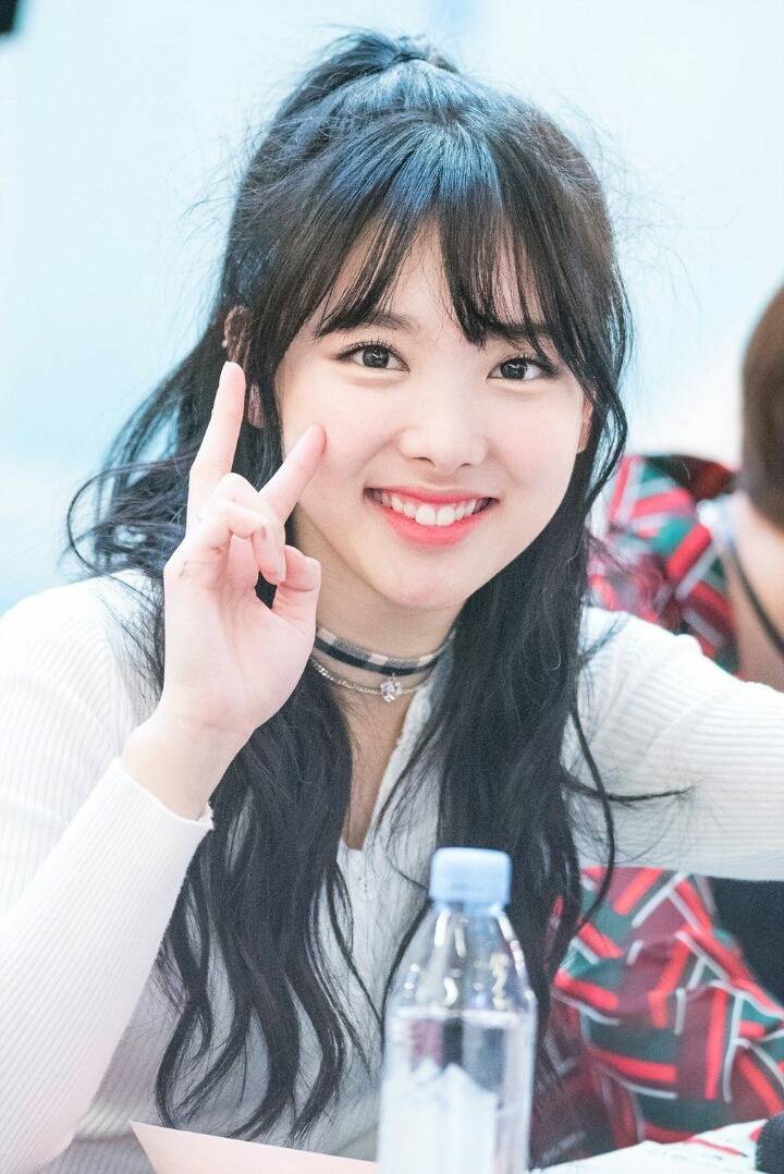 팀내 최연장자이자 서열 최하위인 두 걸그룹 멤버 | 인스티즈