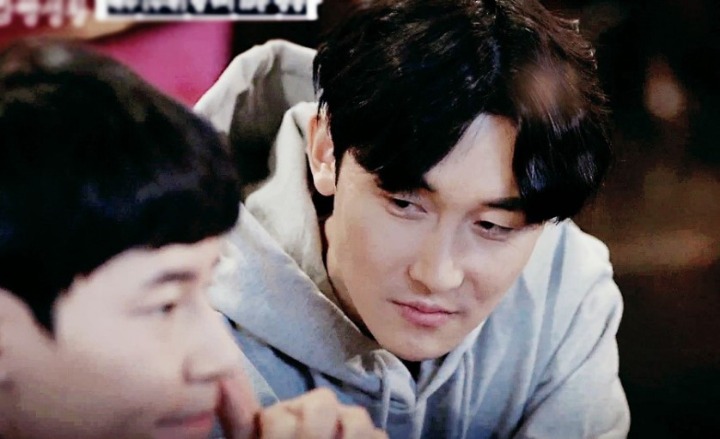 슬기로운 감빵생활 송지원역 김준한 놀라운과거 | 인스티즈