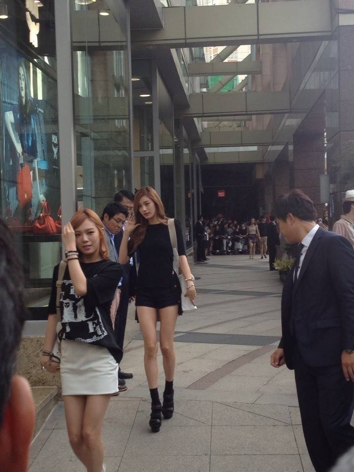 여자들이 선호하는 슬랜더 몸매인 연예인.gif | 인스티즈