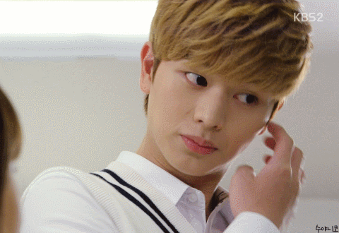 [고르기] 대학생 게녀를 쫓아다니는 고딩 고르기 | 인스티즈