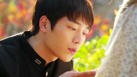 [고르기] 오갈데 없는 여시와 함께 있어줄 사람을 골라보자 | 인스티즈