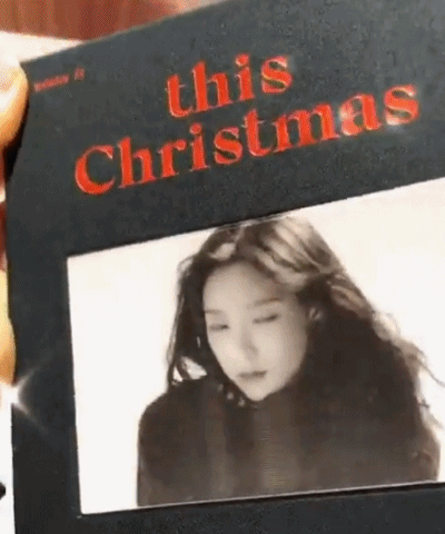 윤아가 신기하다고 한 태연 앨범..gif | 인스티즈