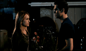 처음보는 사람이랑 연애상담 하다가 같이 자버렸어요.gif | 인스티즈