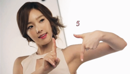 태연 겨드랑이 움짤.GIF (feat.그아탱) | 인스티즈