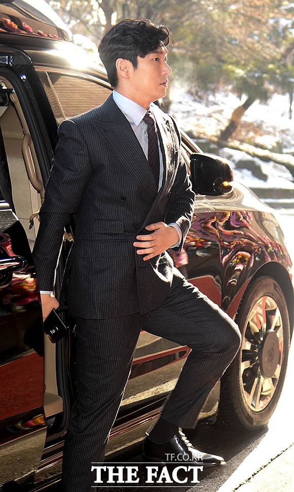 박하선 결혼식 참석한 조승우 | 인스티즈