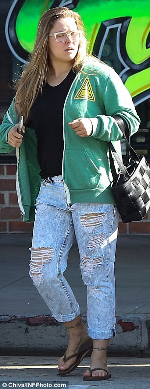 충격적인 론다로우지 비시즌.JPG | 인스티즈