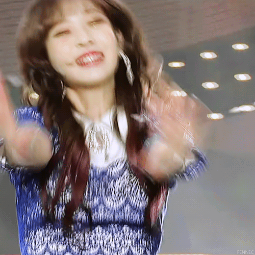 너무 커서 상처까지 났다는 러블리즈 귀걸이 크기.jpgif | 인스티즈