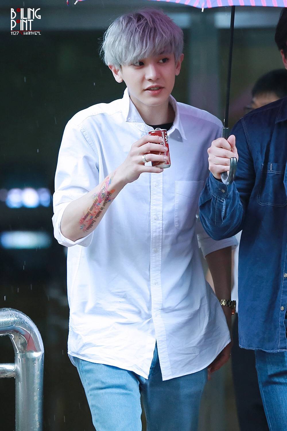 손 큰 남자연예인들의 실감나는 손크기 비교짤ㄷㄷㄷ.jpg +추가 | 인스티즈