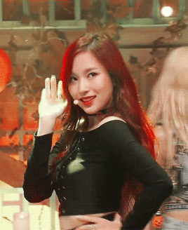 트와이스에서 오프숄더가 가장 어울리는 멤버 | 인스티즈