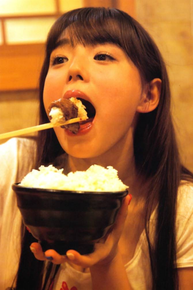 잘먹는 시노자키 아이.jpg | 인스티즈