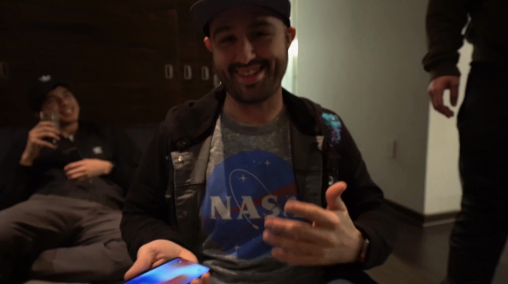 유명 테크 유투버들이 쓰는 스마트폰은? | 인스티즈