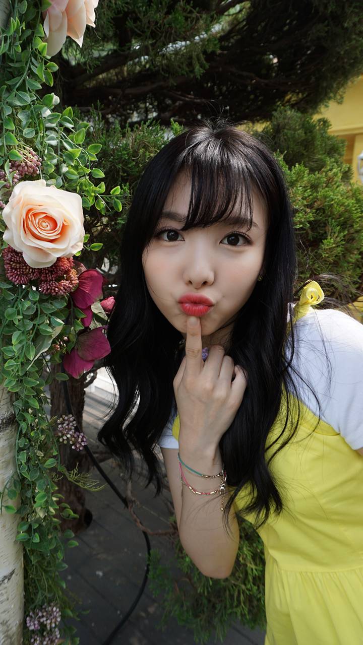 트와이스 나연 - 폰 배경화면 & 잠금화면. png | 인스티즈