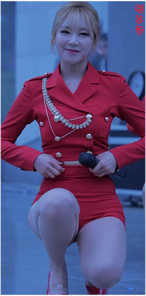 아이돌들의 매력적인 순간들.gif | 인스티즈