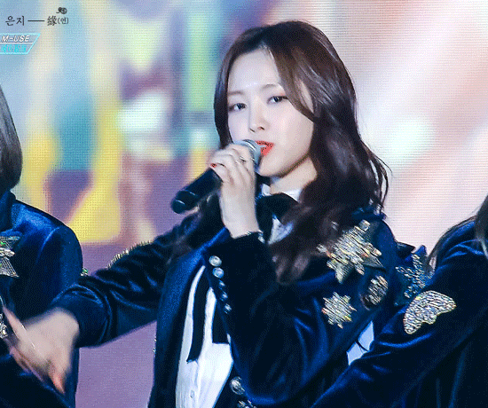 가요대전 손나은.gif | 인스티즈